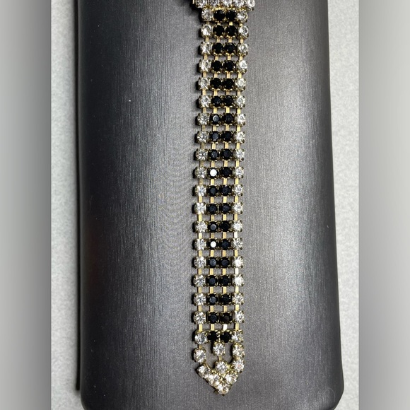 Vintage Rhinestone Tie Brooch - Picture 9 of 10